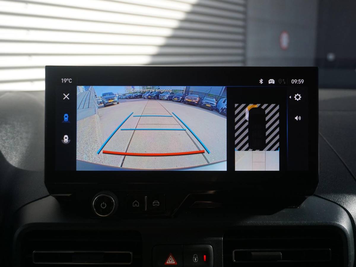 Opel Combo-e Opel Combo Electric L1 50kWh | camera | Apple Carplay/Android Auto  | laadruimtebetimmering  | Comfort stoelen | rijklaarprijs