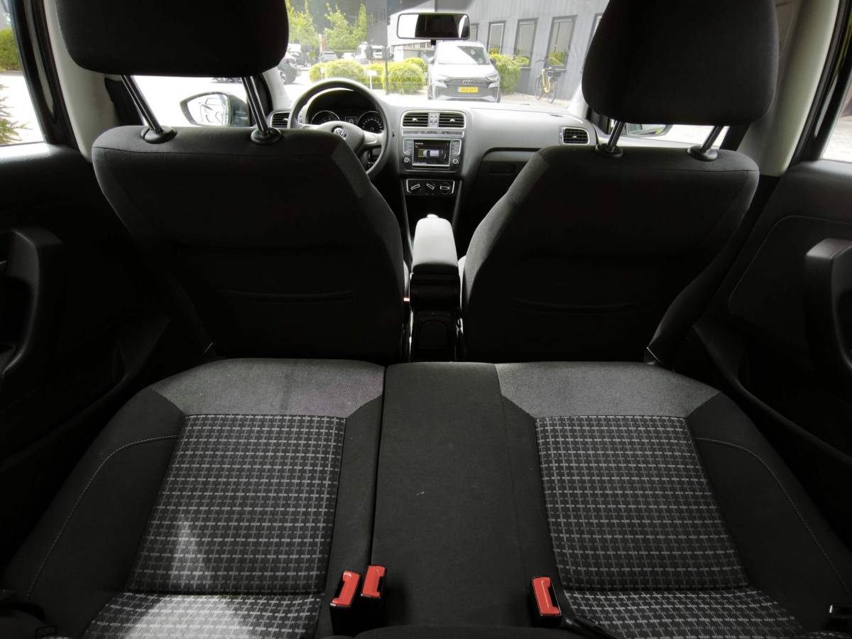 Volkswagen Polo Volkswagen Polo 1.2 TSI Comfortline Cruise-Control Navigatie Multimedia Airco