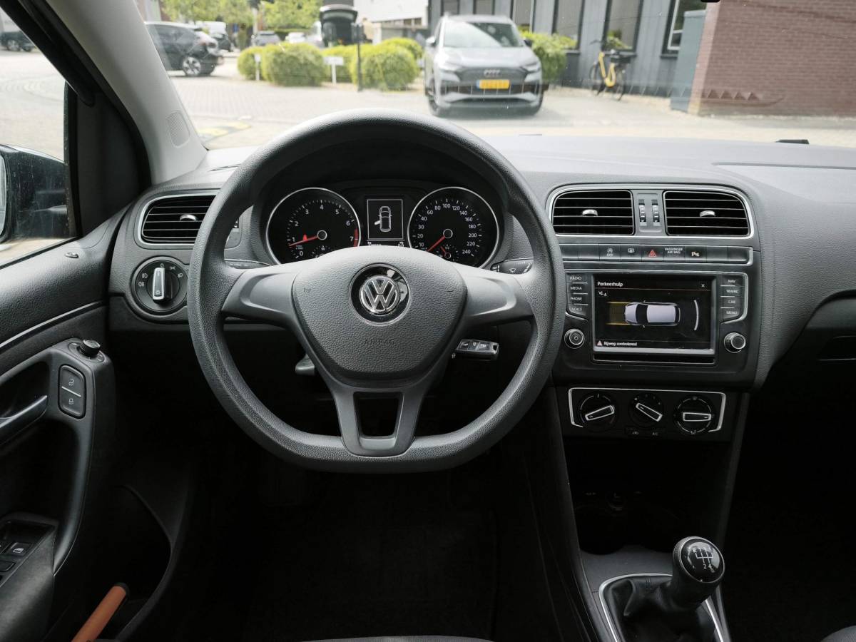 Volkswagen Polo Volkswagen Polo 1.2 TSI Comfortline Cruise-Control Navigatie Multimedia Airco