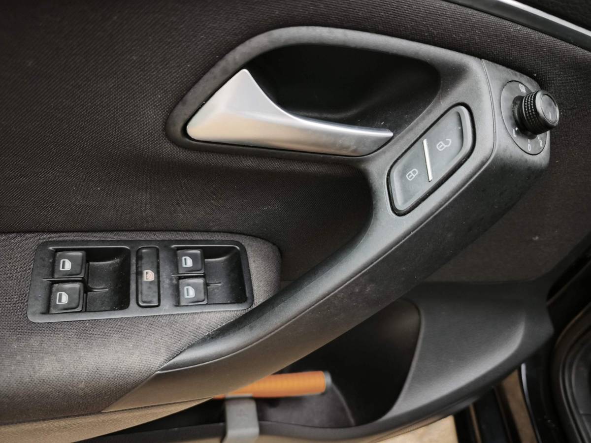 Volkswagen Polo Volkswagen Polo 1.2 TSI Comfortline Cruise-Control Navigatie Multimedia Airco