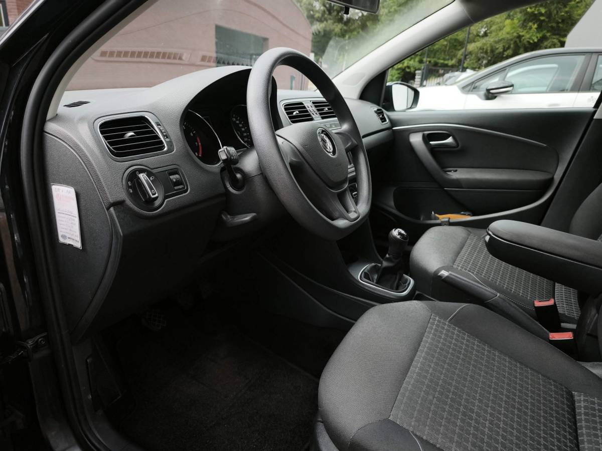 Volkswagen Polo Volkswagen Polo 1.2 TSI Comfortline Cruise-Control Navigatie Multimedia Airco