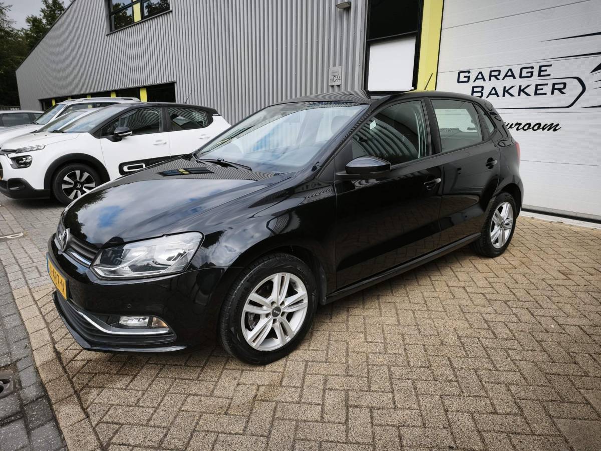 Volkswagen Polo Volkswagen Polo 1.2 TSI Comfortline Cruise-Control Navigatie Multimedia Airco