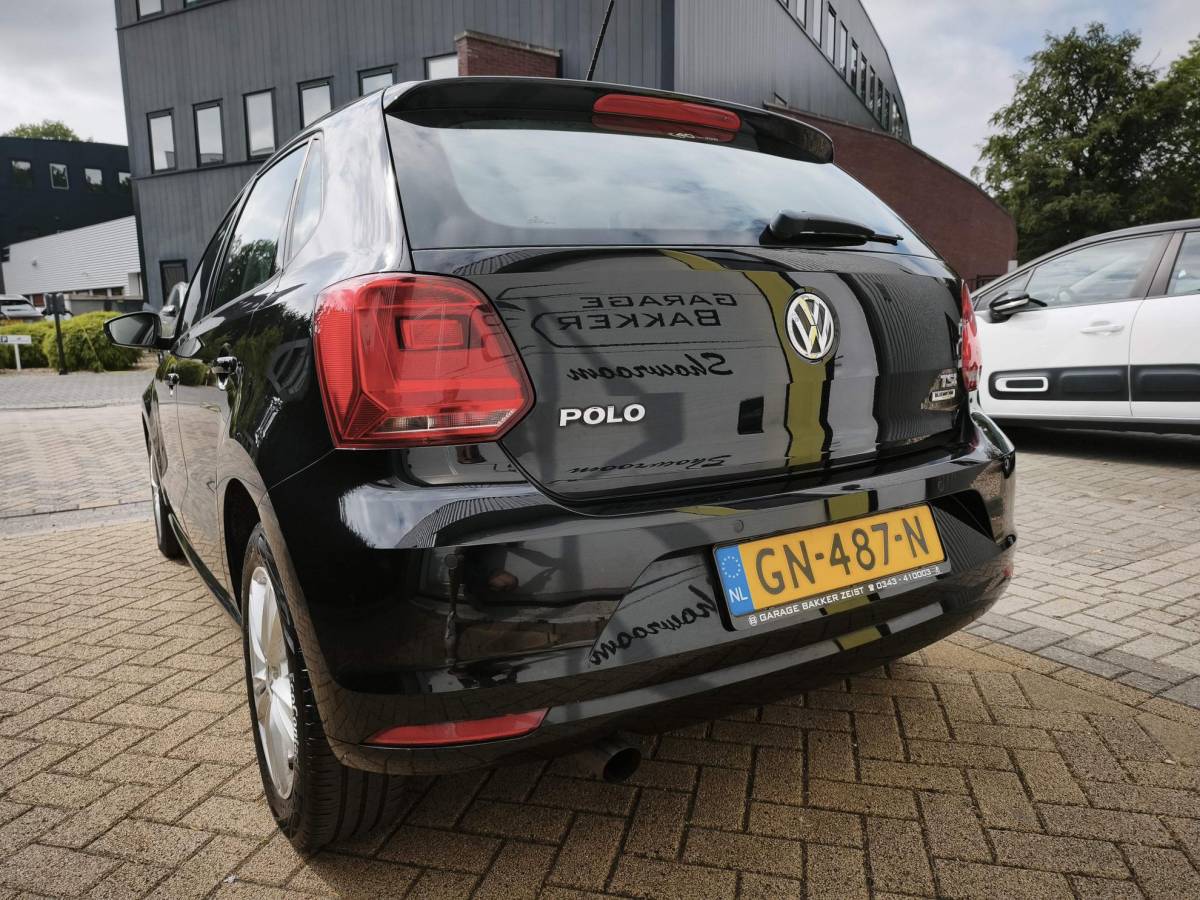 Volkswagen Polo Volkswagen Polo 1.2 TSI Comfortline Cruise-Control Navigatie Multimedia Airco