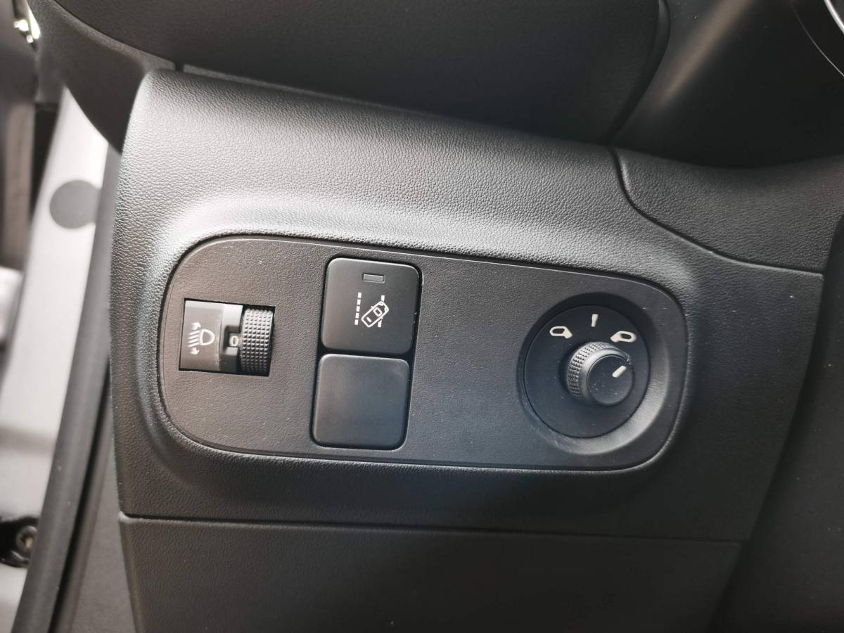 Citroën C3 Citroen C3 1.2 PureTech You Cruise-Control Parkeerhulp Bluetooth Led Orgineel NL