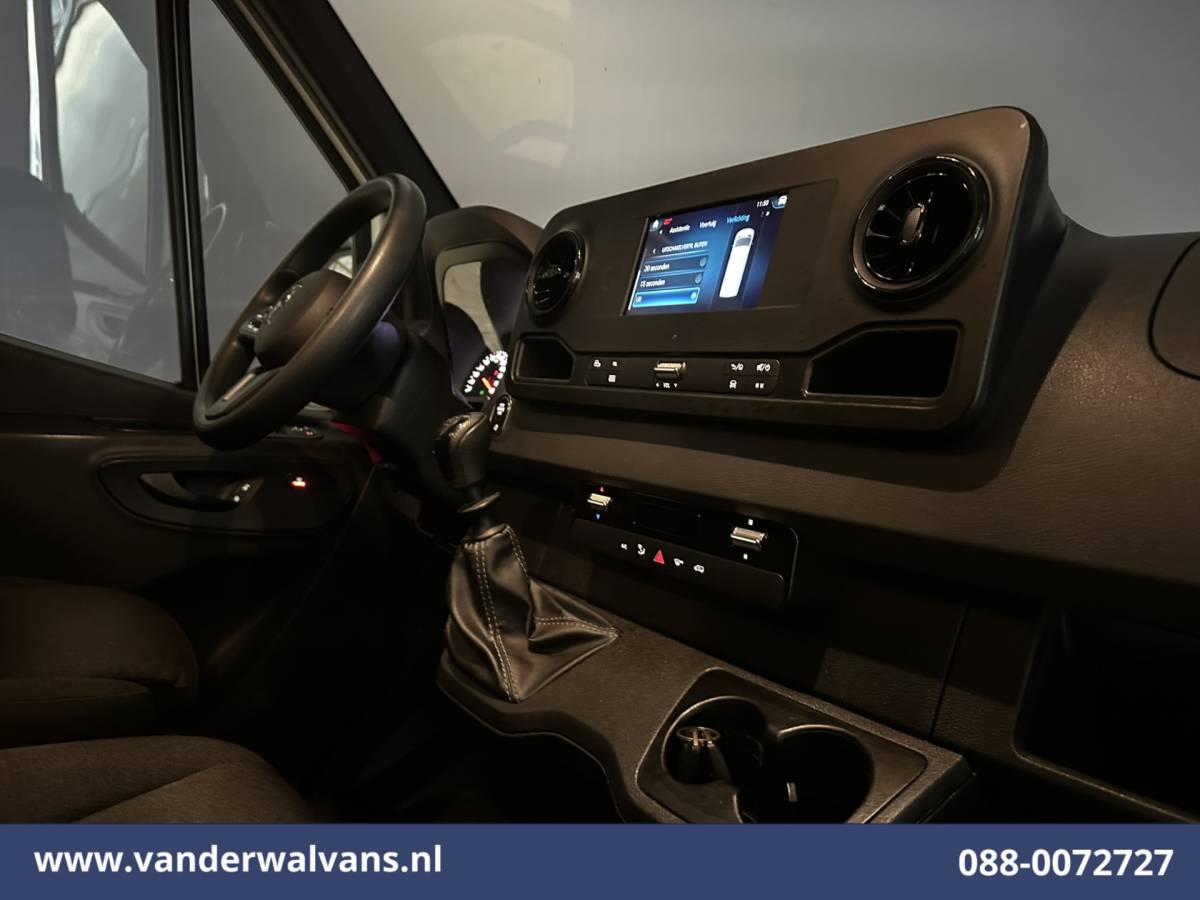 Mercedes-Benz Sprinter Mercedes-Benz Sprinter 317 CDI 170pk L3H2 Euro6 Airco | Apple Carplay | Cruisecontrol | Stoelverwarming Android Auto, Parkeersensoren, Bijrijdersbank