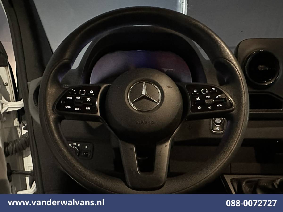 Mercedes-Benz Sprinter Mercedes-Benz Sprinter 317 CDI 170pk L3H2 Euro6 Airco | Apple Carplay | Cruisecontrol | Stoelverwarming Android Auto, Parkeersensoren, Bijrijdersbank