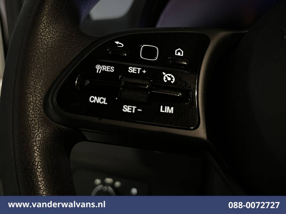 Mercedes-Benz Sprinter Mercedes-Benz Sprinter 317 CDI 170pk L3H2 Euro6 Airco | Apple Carplay | Cruisecontrol | Stoelverwarming Android Auto, Parkeersensoren, Bijrijdersbank