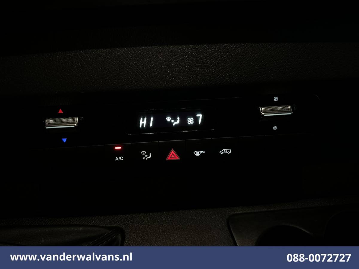 Mercedes-Benz Sprinter Mercedes-Benz Sprinter 317 CDI 170pk L3H2 Euro6 Airco | Apple Carplay | Cruisecontrol | Stoelverwarming Android Auto, Parkeersensoren, Bijrijdersbank