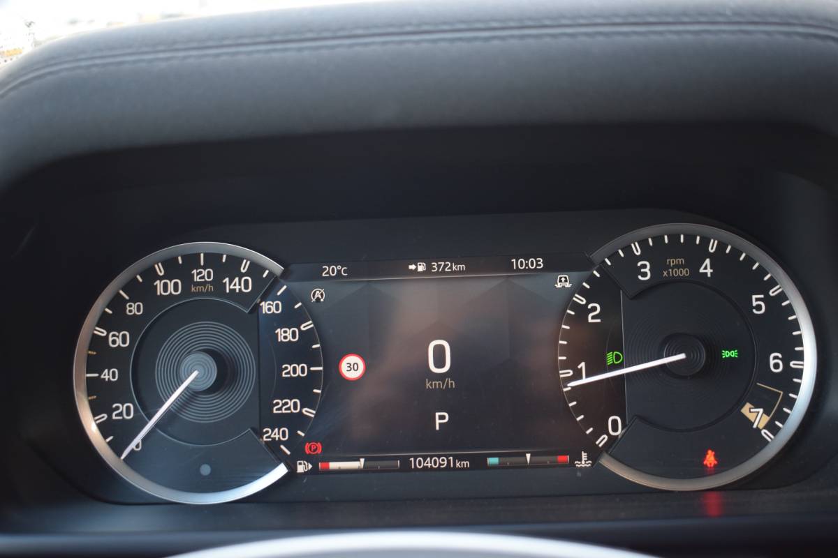 Land Rover Defender Land Rover Defender 110 2.0 P300 110 SE 7p. OrigNL 7-zits | Panodak!