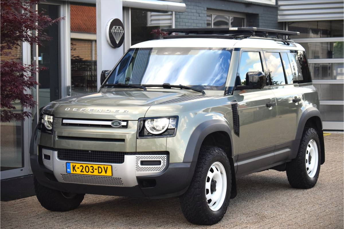 Land Rover Defender Land Rover Defender 110 2.0 P300 110 SE 7p. OrigNL 7-zits | Panodak!