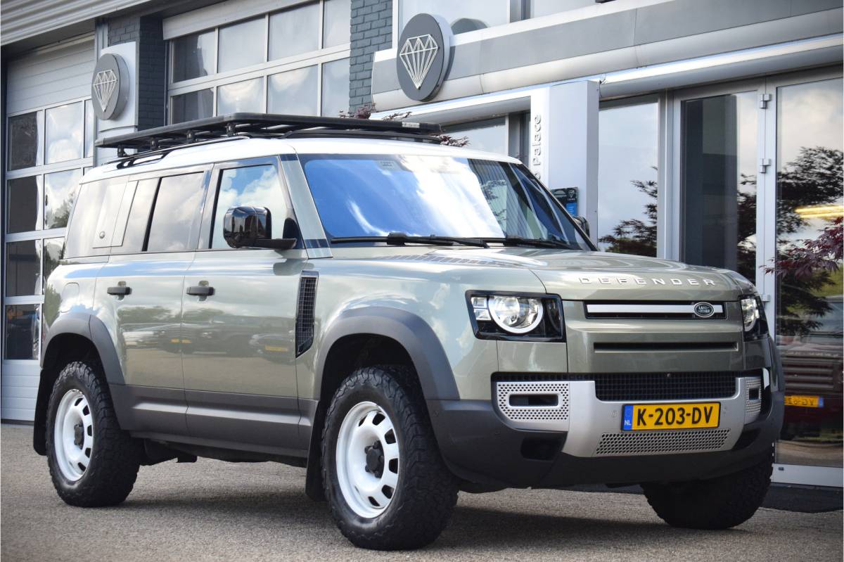 Land Rover Defender Land Rover Defender 110 2.0 P300 110 SE 7p. OrigNL 7-zits | Panodak!