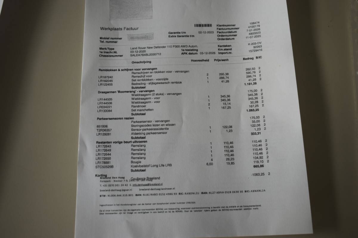 Land Rover Defender Land Rover Defender 110 2.0 P300 110 SE 7p. OrigNL 7-zits | Panodak!
