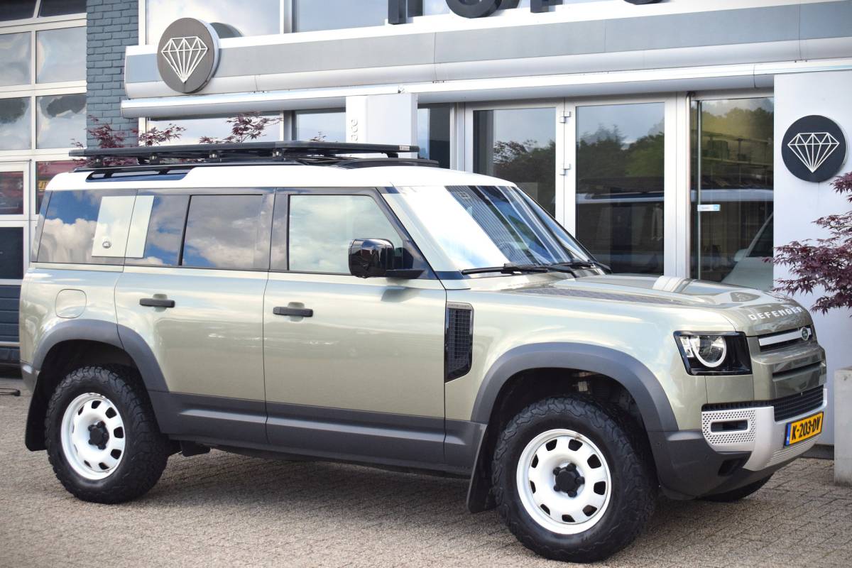 Land Rover Defender Land Rover Defender 110 2.0 P300 110 SE 7p. OrigNL 7-zits | Panodak!