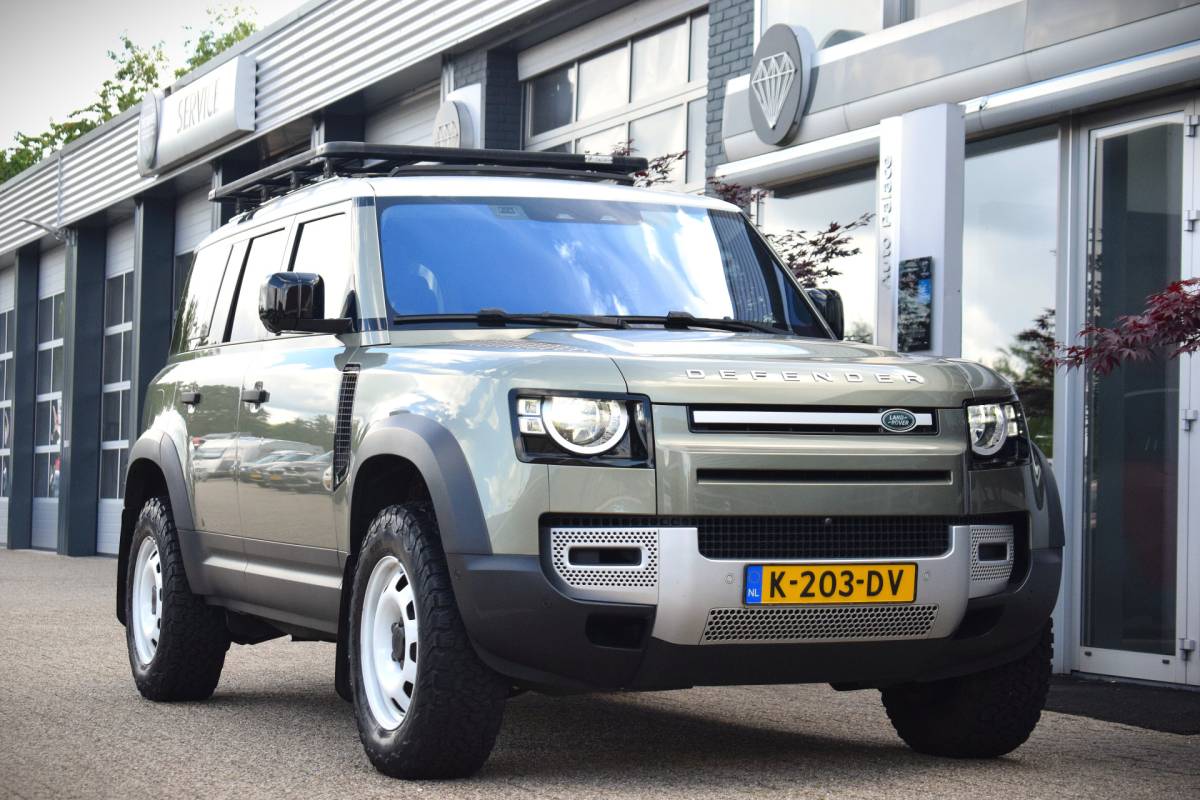 Land Rover Defender Land Rover Defender 110 2.0 P300 110 SE 7p. OrigNL 7-zits | Panodak!