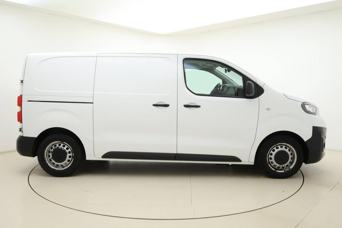 Peugeot Expert Peugeot Expert 226S 1.6 BlueHDI Premium 95 Pk | 3-Zits | Cruise Control | Airco | Laadruimte Pakket | Lage Km-Stand