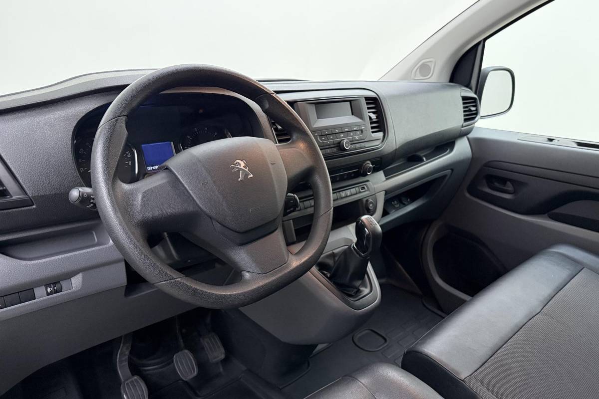 Peugeot Expert Peugeot Expert 226S 1.6 BlueHDI Premium 95 Pk | 3-Zits | Cruise Control | Airco | Laadruimte Pakket | Lage Km-Stand