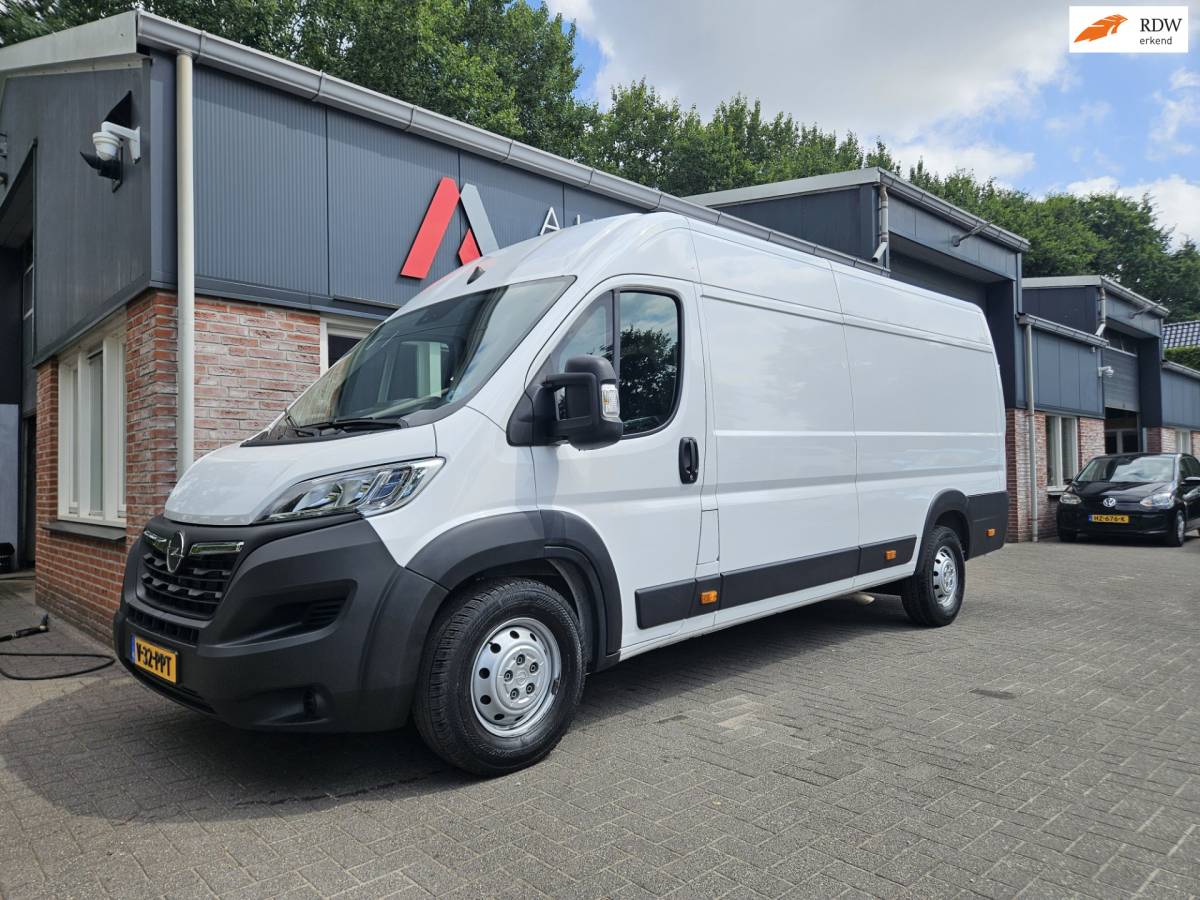 Opel Movano
