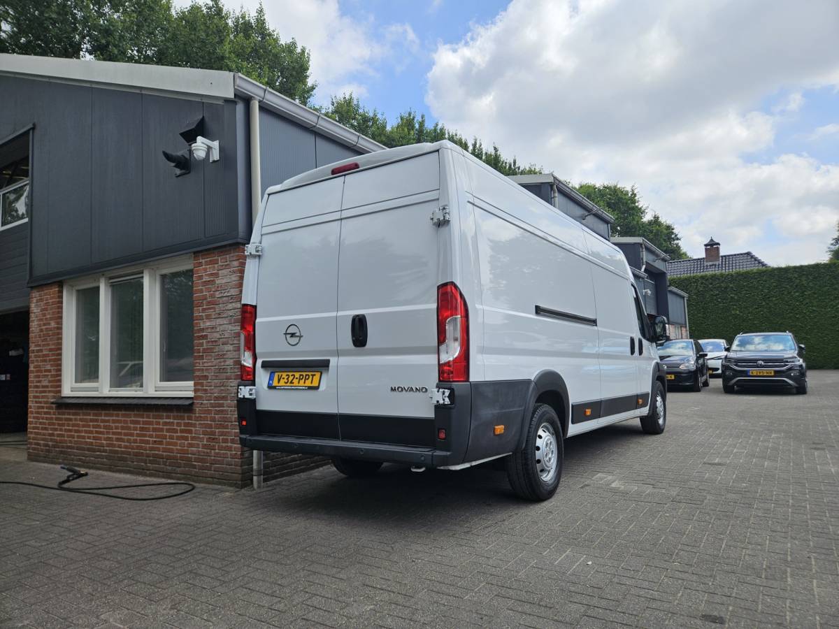 Opel Movano Opel MOVANO 2.2D 165 Zwaar L4H2 3.5t Mooie/Nette Bus! 165PK! Airco! Cruise Control! 3-Zitplaatsen!