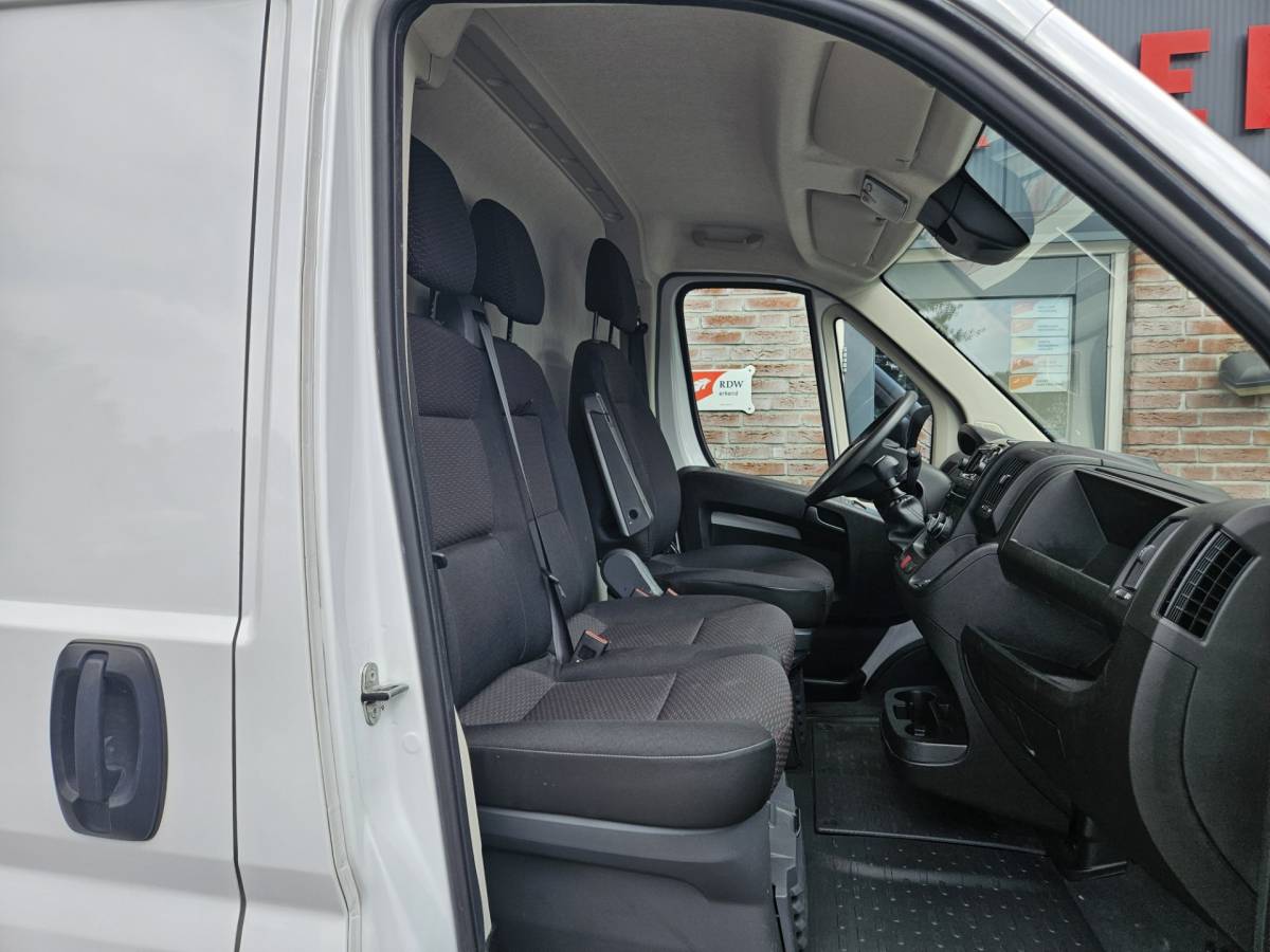 Opel Movano Opel MOVANO 2.2D 165 Zwaar L4H2 3.5t Mooie/Nette Bus! 165PK! Airco! Cruise Control! 3-Zitplaatsen!