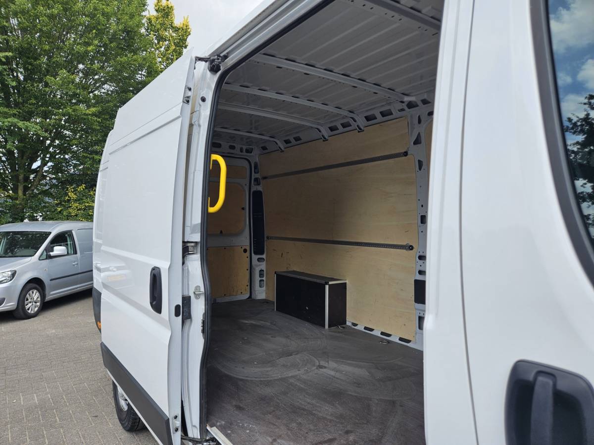 Opel Movano Opel MOVANO 2.2D 165 Zwaar L4H2 3.5t Mooie/Nette Bus! 165PK! Airco! Cruise Control! 3-Zitplaatsen!