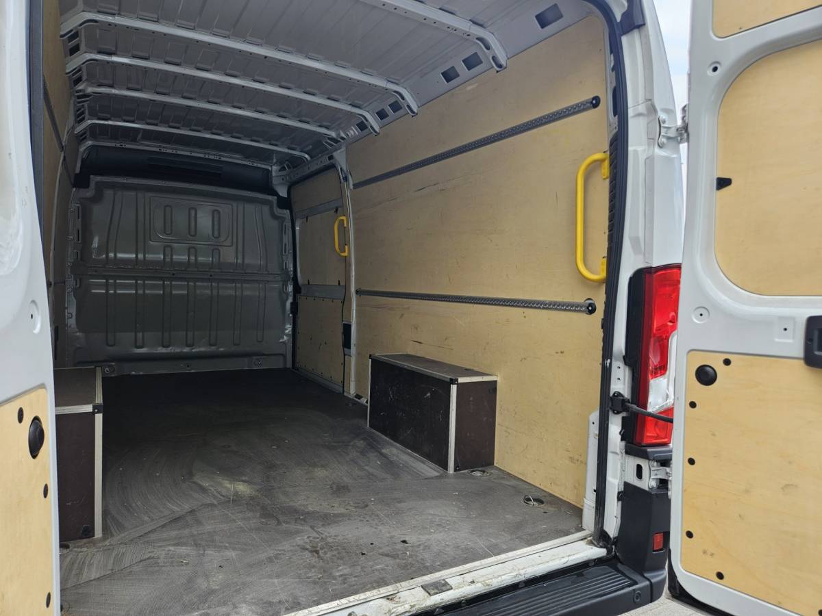 Opel Movano Opel MOVANO 2.2D 165 Zwaar L4H2 3.5t Mooie/Nette Bus! 165PK! Airco! Cruise Control! 3-Zitplaatsen!