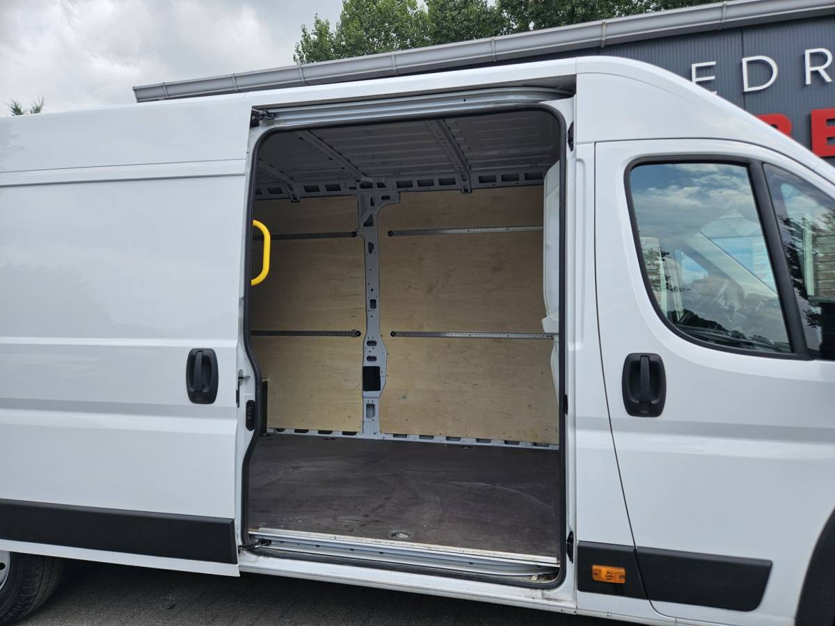 Opel Movano Opel MOVANO 2.2D 165 Zwaar L4H2 3.5t Mooie/Nette Bus! 165PK! Airco! Cruise Control! 3-Zitplaatsen!