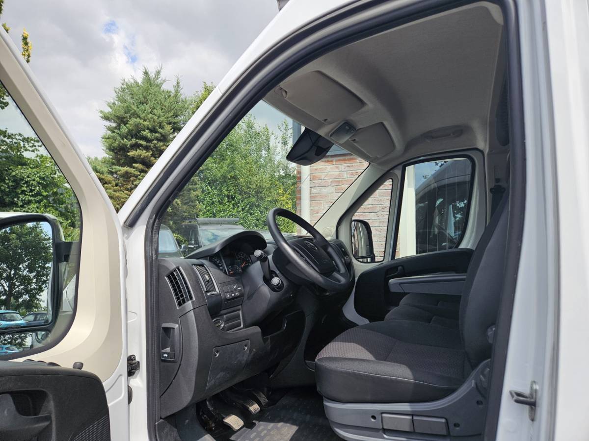 Opel Movano Opel MOVANO 2.2D 165 Zwaar L4H2 3.5t Mooie/Nette Bus! 165PK! Airco! Cruise Control! 3-Zitplaatsen!