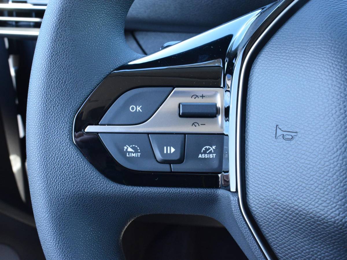 Peugeot e-Partner Peugeot e-Partner L1 50 kWh | camera | Apple Carplay/Android Auto  | laadruimtebetimmering | Comfort stoelen | rijklaarprijs