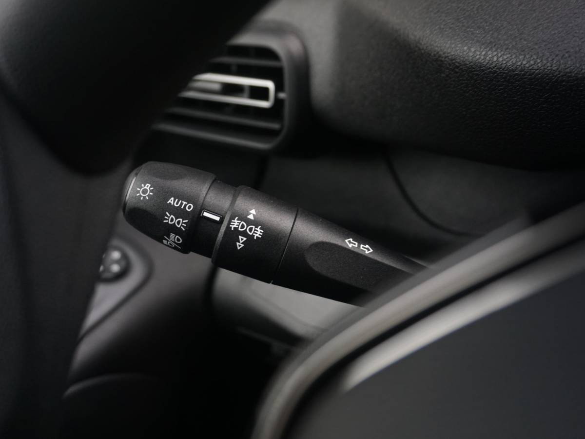 Peugeot e-Partner Peugeot e-Partner L1 50 kWh | camera | Apple Carplay/Android Auto  | laadruimtebetimmering | Comfort stoelen | rijklaarprijs