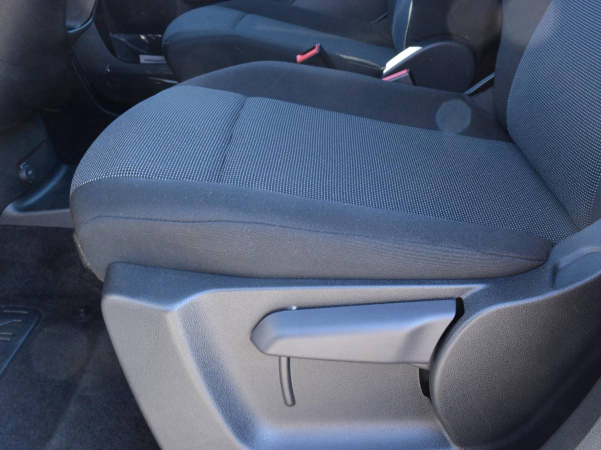 Peugeot e-Partner Peugeot e-Partner L1 50 kWh | 0% rente | camera | Apple Carplay/Android Auto  | laadruimtebetimmering | Comfort stoelen | rijklaarprijs