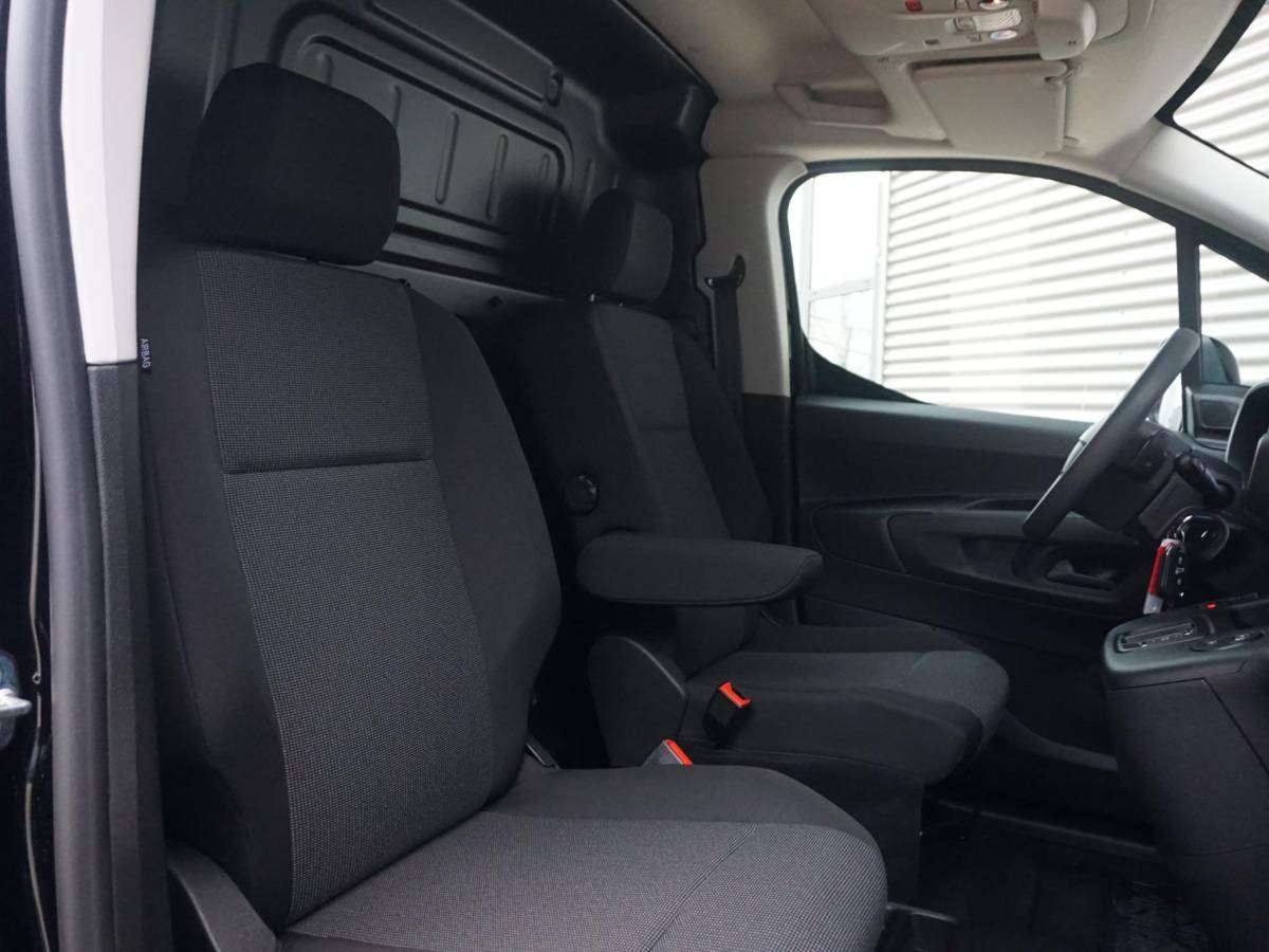 Opel Combo-e Opel Combo Electric L1 50kWh | camera | Apple Carplay/Android Auto  | laadruimtebetimmering  | Comfort stoelen | rijklaarprijs
