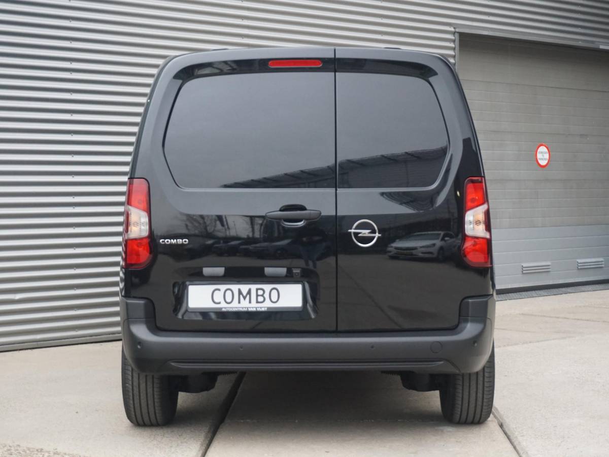 Opel Combo-e Opel Combo Electric L1 50kWh | camera | Apple Carplay/Android Auto  | laadruimtebetimmering  | Comfort stoelen | rijklaarprijs