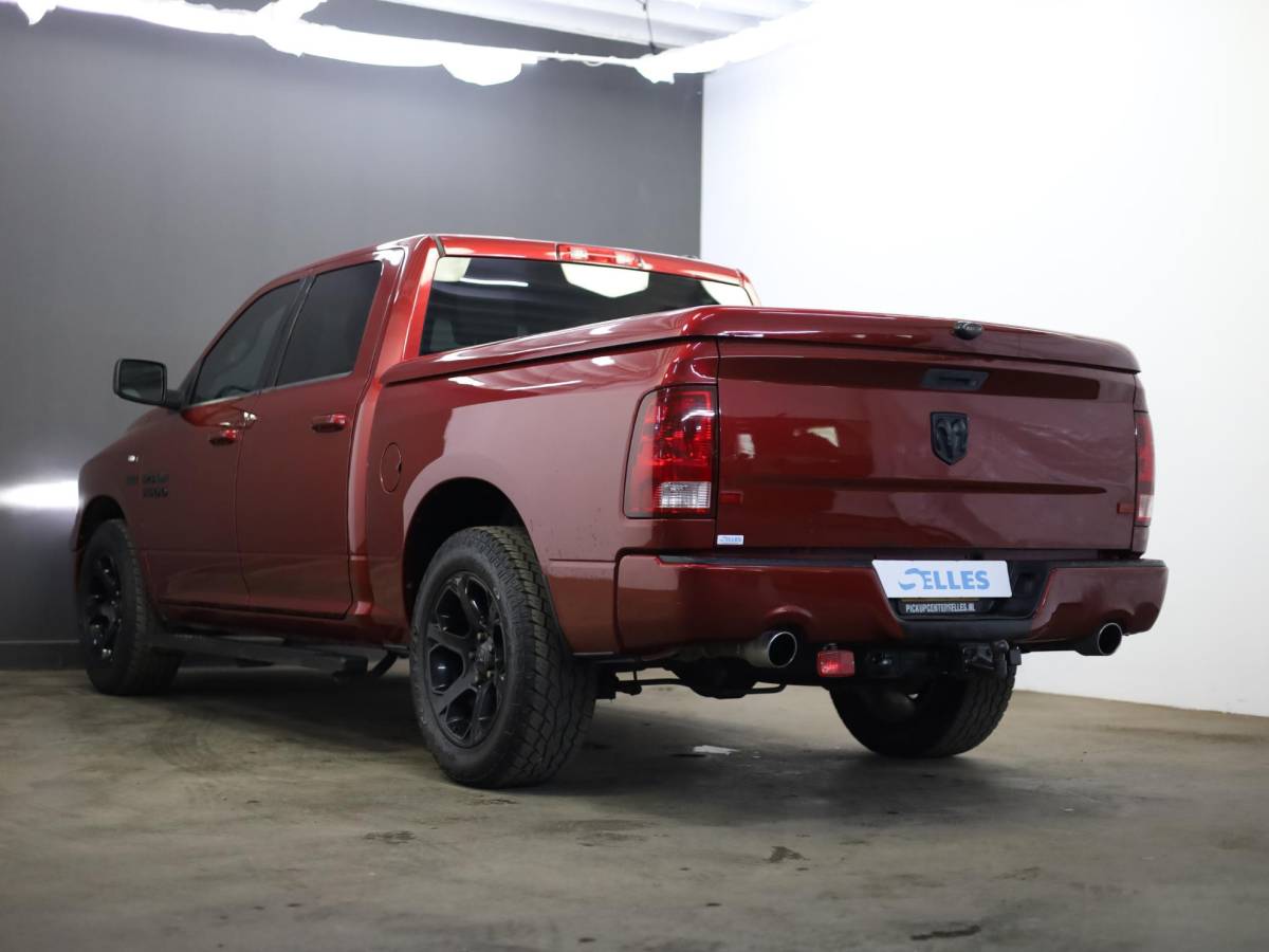 Dodge Ram 1500 Dodge Ram 1500 5.7 V8 Crew Cab | 6 Persoons | LPG Onderbouw | Deksel | Trekhaak