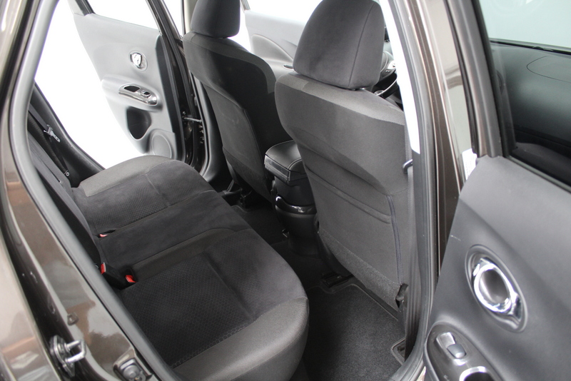 Nissan Juke Nissan Juke 1.6 Connect Edition 117PK, RIJKLAAR | TREKHAAK | NAVIGATIE | CLIMATE CONTROLE | CRUISE CONTROLE