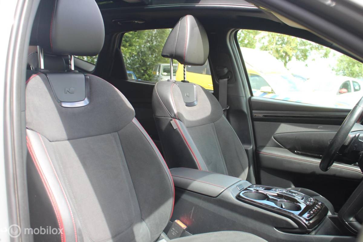 Hyundai Tucson Hyundai Tucson 1.6 T-GDI PHEV N-Line Sky 4WD Pano/19Inch/ACC