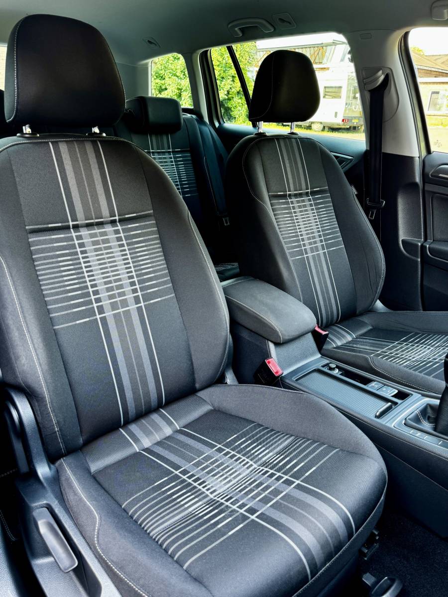 Volkswagen Golf VOLKSWAGEN GOLF Variant Lounge 1.4 TSI·Camera·Trekhaak·Stoelverw.·Cruise·Xenon