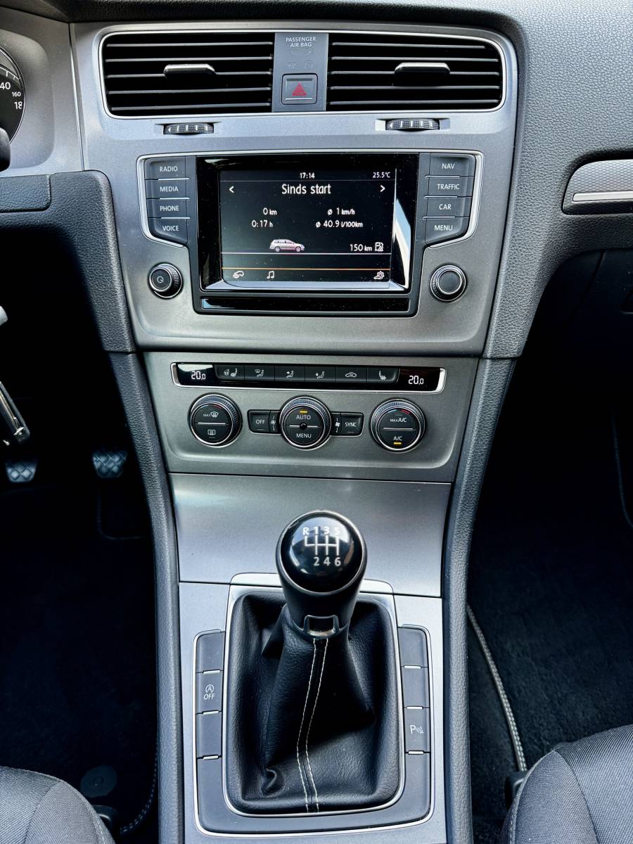 Volkswagen Golf VOLKSWAGEN GOLF Variant Lounge 1.4 TSI·Camera·Trekhaak·Stoelverw.·Cruise·Xenon