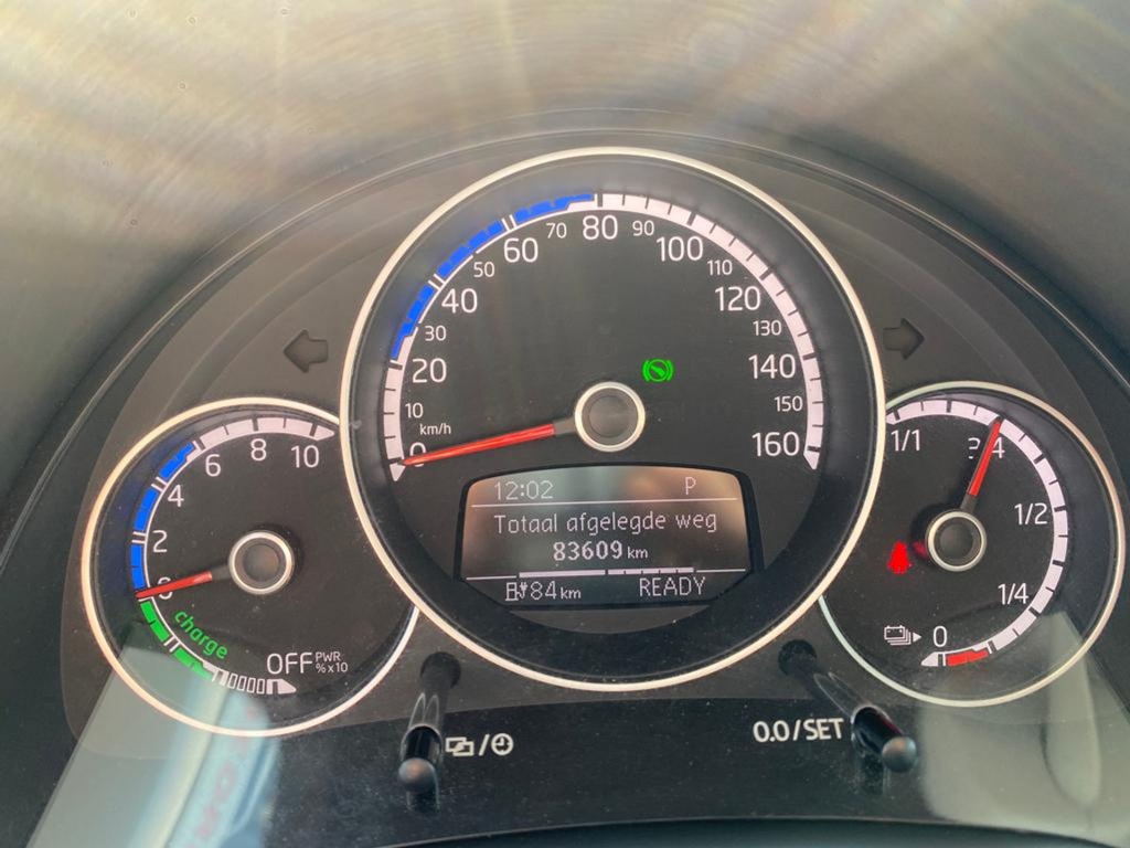 Volkswagen e-up! Volkswagen E-up E-UP! 82PK 5D / Panoramadak / Stoelverw. / Automaat!