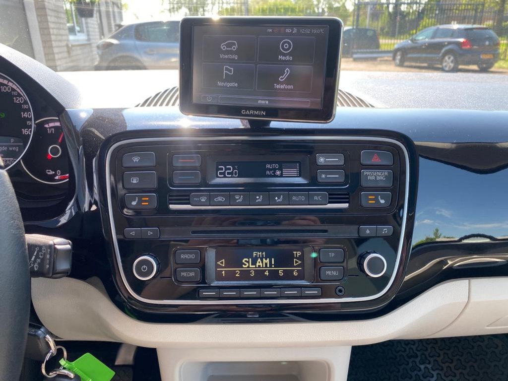 Volkswagen e-up! Volkswagen E-up E-UP! 82PK 5D / Panoramadak / Stoelverw. / Automaat!