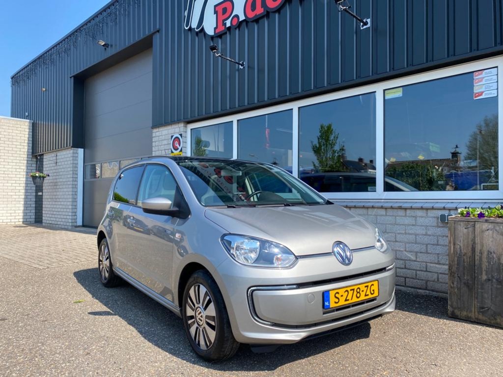 Volkswagen e-up! Volkswagen E-up E-UP! 82PK 5D / Panoramadak / Stoelverw. / Automaat!