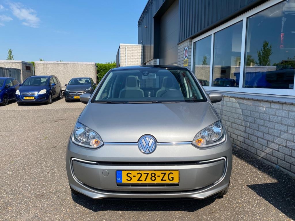 Volkswagen e-up! Volkswagen E-up E-UP! 82PK 5D / Panoramadak / Stoelverw. / Automaat!