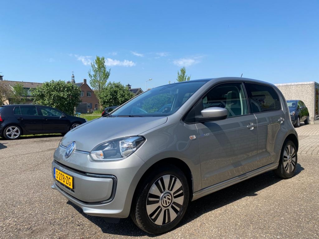 Volkswagen e-up! Volkswagen E-up E-UP! 82PK 5D / Panoramadak / Stoelverw. / Automaat!
