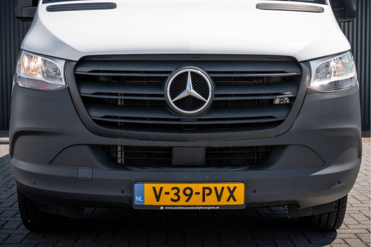 Mercedes-Benz Sprinter Mercedes-Benz Sprinter 317 CDI L3H2 | 170 PK | Automaat | Camera | Mbux | Cruise | PDC | Trekhaak