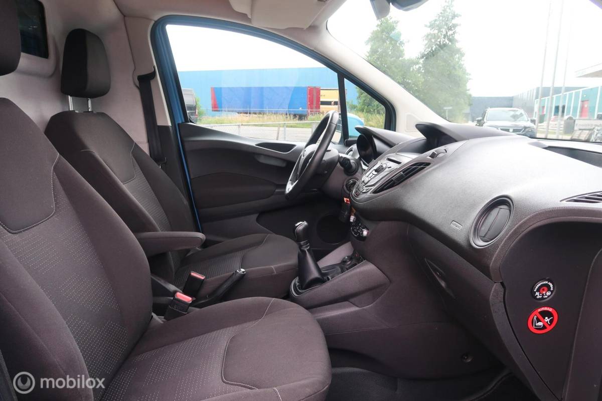 Ford Transit Courier Ford Transit Courier BENZINE, MARGE AUTO, BTW VRIJ 100 PK