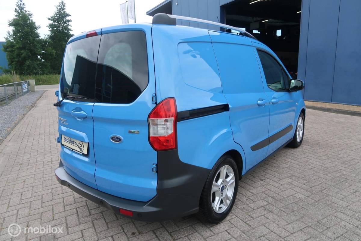 Ford Transit Courier Ford Transit Courier BENZINE, MARGE AUTO, BTW VRIJ 100 PK