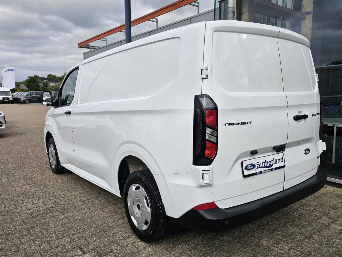 Ford Transit Custom Ford Transit Custom 320 2.0 TDCI L1H1 Trend 136pk | AWD | 4×4 | Adaptieve cruise control | Achteruitrijcamera | Navigatiesysteem |
