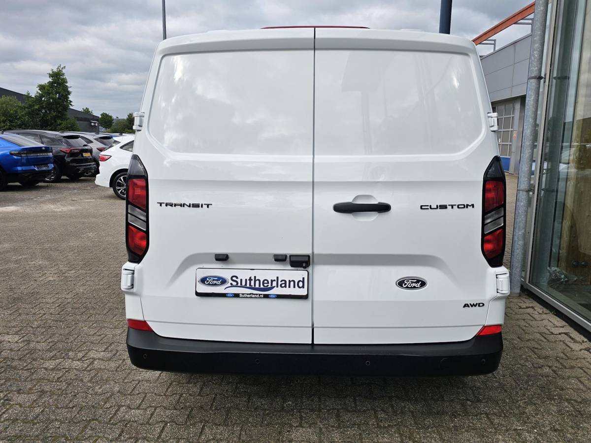 Ford Transit Custom Ford Transit Custom 320 2.0 TDCI L1H1 Trend 136pk | AWD | 4×4 | Adaptieve cruise control | Achteruitrijcamera | Navigatiesysteem |