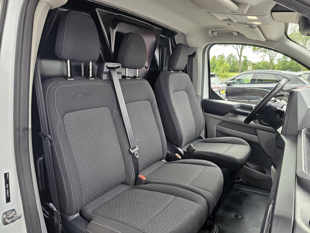 Ford Transit Custom Ford Transit Custom 320 2.0 TDCI L1H1 Trend 136pk | AWD | 4×4 | Adaptieve cruise control | Achteruitrijcamera | Navigatiesysteem |