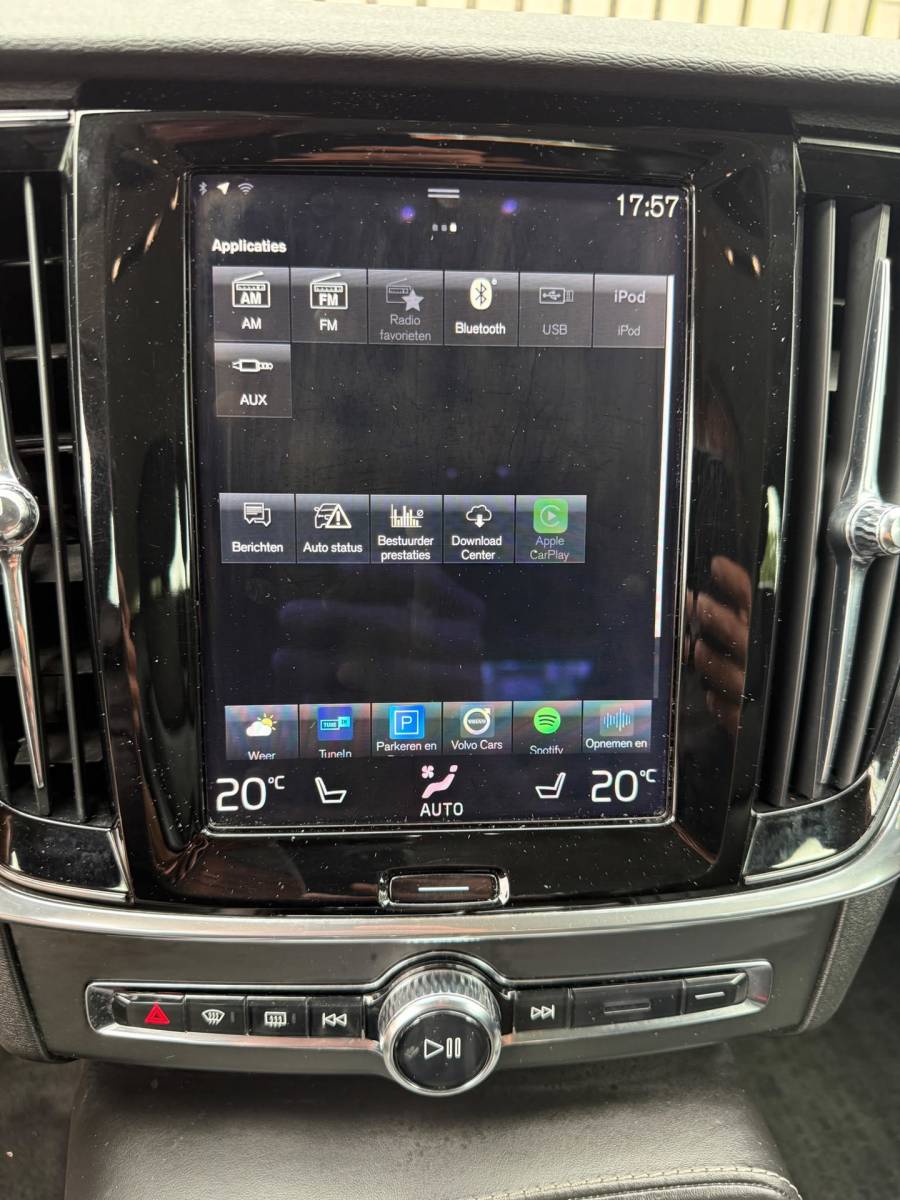 Volvo V90 Volvo V90 Cross Country 2.0 D4 Pro AWD / Zeer netjes!