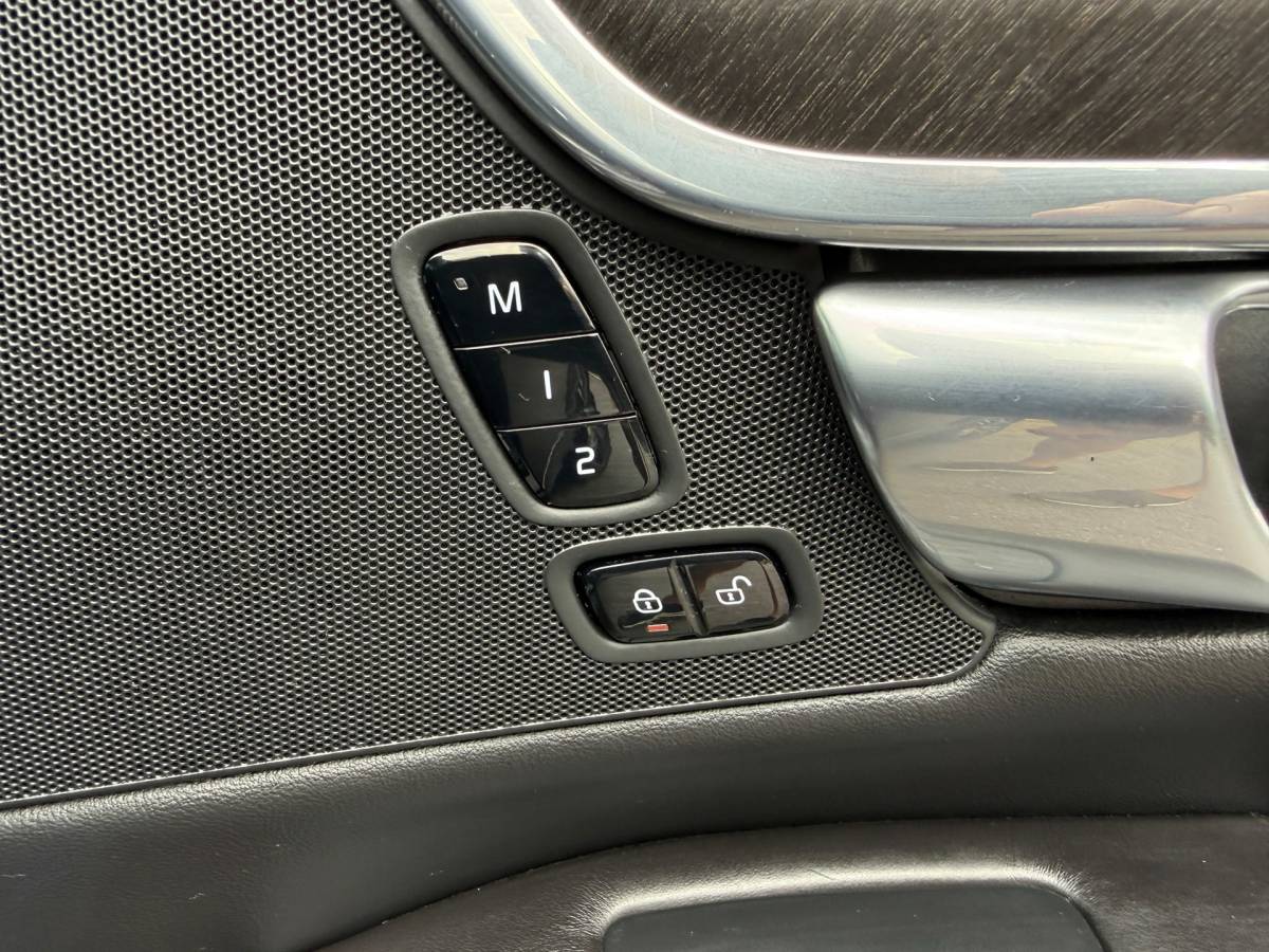 Volvo V90 Volvo V90 Cross Country 2.0 D4 Pro AWD / Zeer netjes!